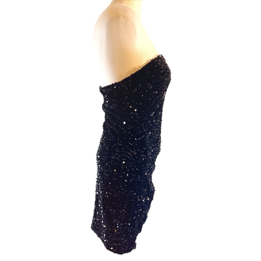 Lucy in the Sky Sequin Stretch Velvet One Shoulder Dress in Black Size M… - Picture 3 of 9